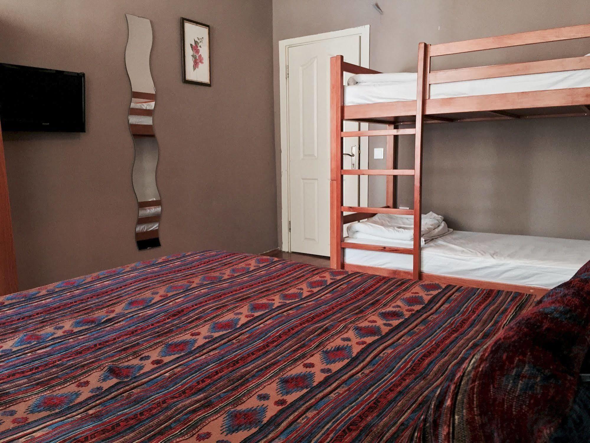 Nobel Hostel Стамбул Экстерьер фото