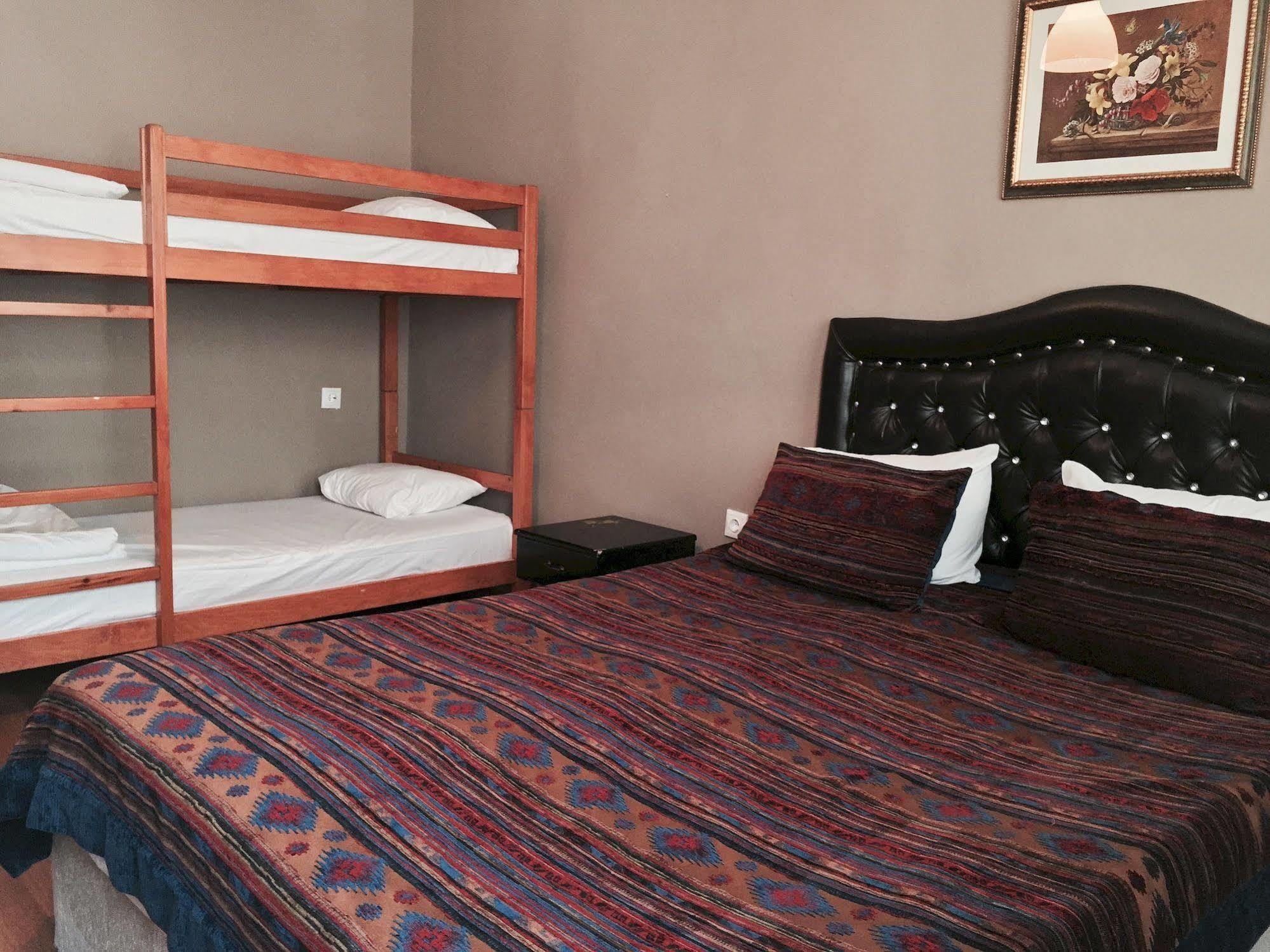 Nobel Hostel Стамбул Экстерьер фото